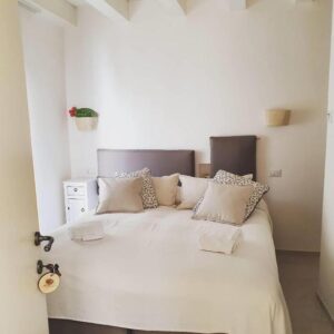 Affittacamere e Monopoli: Una Vacanza da Sogno nella Casa La Torre