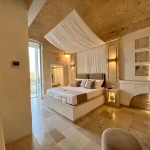 Viaggia in Puglia: Scegli Vittorio Emanuele Charming Suites, Affittacamere e Monopoli!