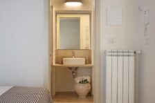 Affittacamere e Monopoli: Una Vacanza da Sogno nella Casa La Torre