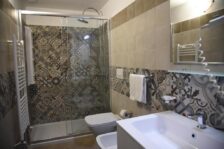 Esperienza di Lusso nel Centro Storico di Gallipoli: Antico Palazzo Spinola, Bed & Breakfast di Charme