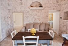 Esperienza Unica a Borgo Santa Clara: Appartamenti e Cisternino nel Cuore della Puglia