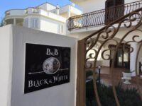 Scopri Gallipoli: il Black-and-White B&B che ti farà innamorare!