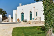Un Weekend di Relax e Divertimento a Borgo Aratico, Villa e Monopoli!
