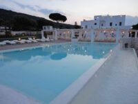 Scopri la Magia di Masseria Santa Teresa, Casa di Campagna a Monopoli: Un’Esperienza Indimenticabile!