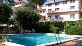 Agli Ospiti Piace Molto Passeggiare Per Il Quartiere! Martina Franca: Park Hotel San Michele