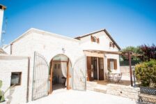 Vivi un’Esperienza Unica nei Trulli di Alberobello: Nuova Aia Resort, Residence e Alberobello!