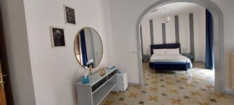 Una Suite di Lusso con i Santi Patroni di Lecce: Una Vacanza Perfetta al Bed & Breakfast di Suite and Rooms!