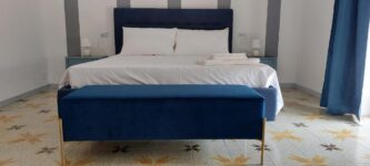 Una Suite di Lusso con i Santi Patroni di Lecce: Una Vacanza Perfetta al Bed & Breakfast di Suite and Rooms!