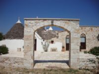 Agli Ospiti Piace Molto Passeggiare Per Il Quartiere! Castellana Grotte: Fontana Vecchia B&B